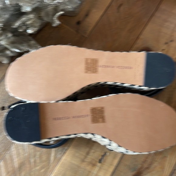 Rebecca Minkoff Josefia platform sandal - Picture 8 of 9